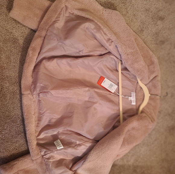 Faux fur jacket - Picture 3 of 9